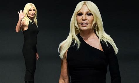 versace netflix cast|versace sister donatella.